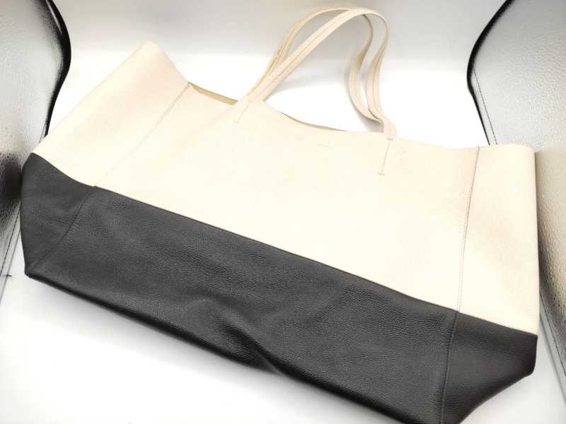 セリーヌ買取 バーティカルカバ